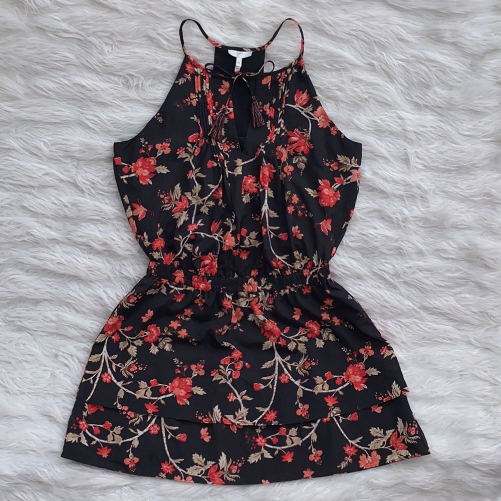 Joie | Jossa Pintuck Pleated Floral Dress in Caviar - Picture 2 of 12